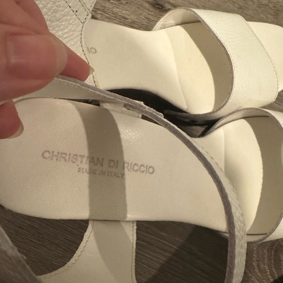 CHRISTIAN DI RICCIO WHITE LEATHER PLATFORM WEDGE SANDALS with studs 9.5 (41) - Picture 10 of 14